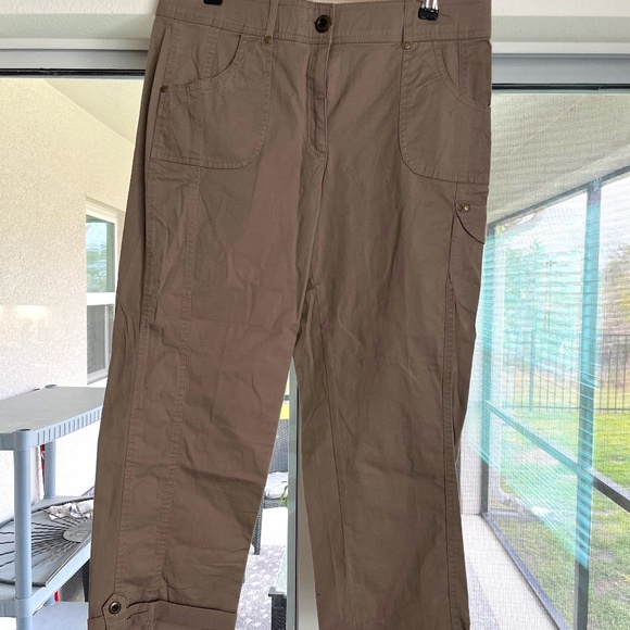 Counterparts Capri Pants Size 10 Brown/Taupe NWT - Picture 4 of 7